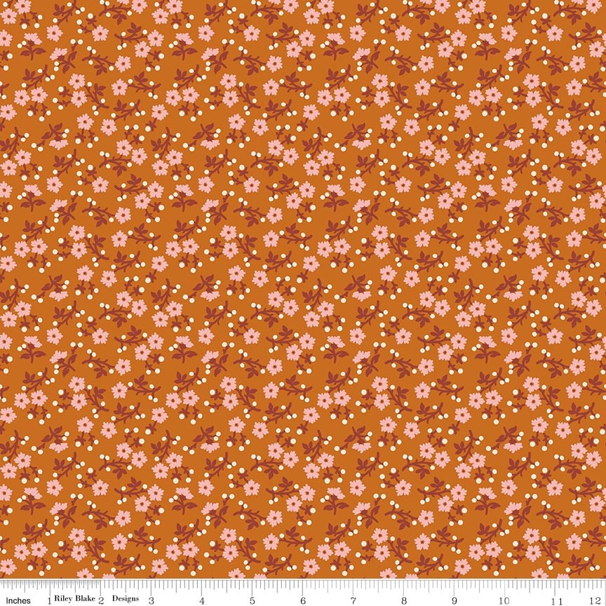 Baked with Love Grateful Amber Yardage by Lori Holt | Riley Blake Designs