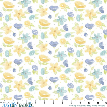Monthly Placemats May White Flowers Yardage by Tara Reed | Riley Blake Designs